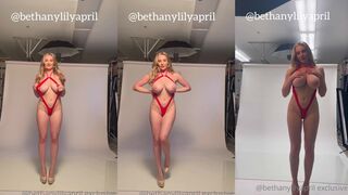 Bethany Lily April Slingkini Striptease Onlyfans Video Leaked